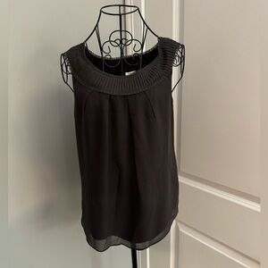 MaxMara Scoop Neck Textured Silk Sleeveless Tank in Gray Size 4